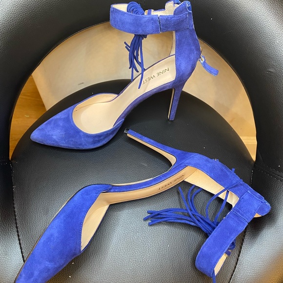 Shoes - Picture 7 of 7